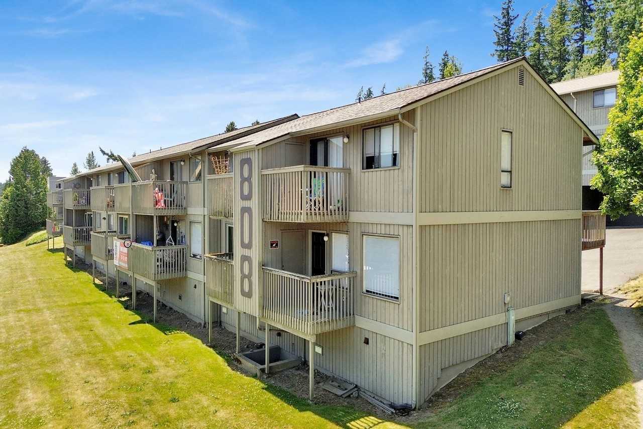 University Hills - Photo 5 of 50