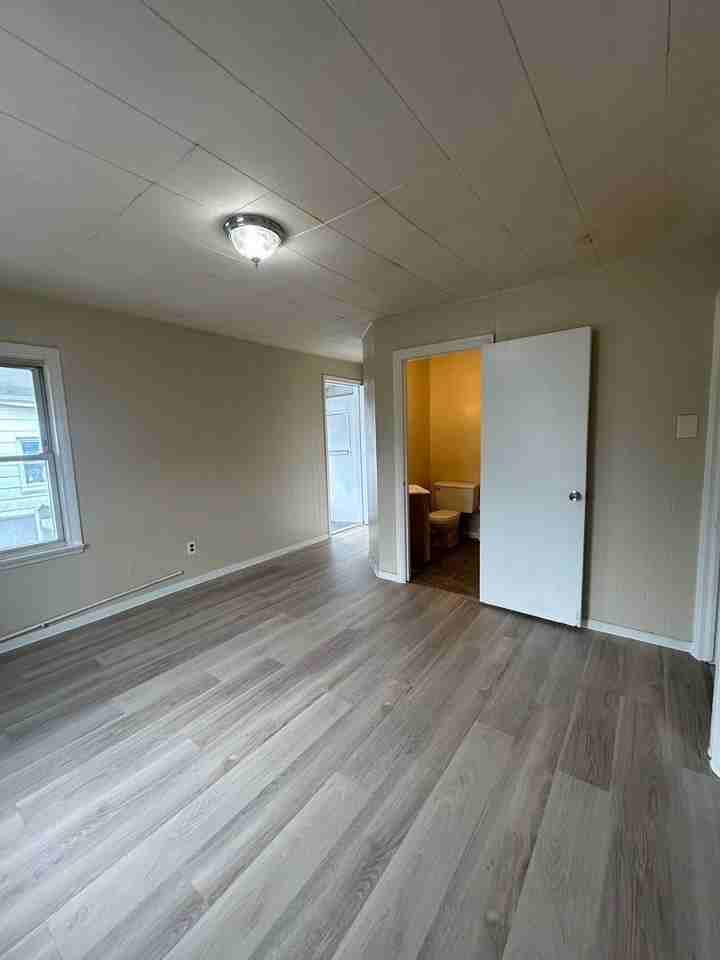 25 N 28th St - Photo 2 of 9