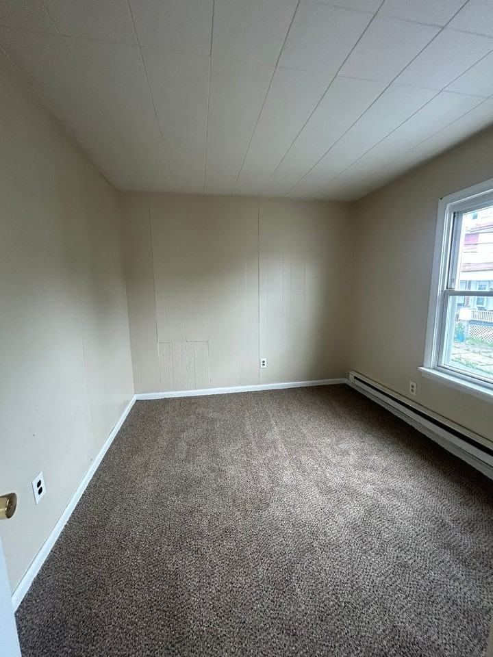 25 N 28th St - Photo 6 of 9
