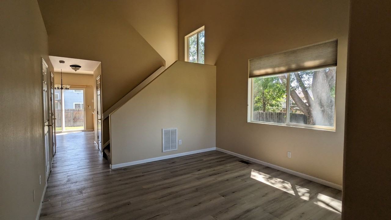 3653 Boot Spur Ct - Photo 3 of 36