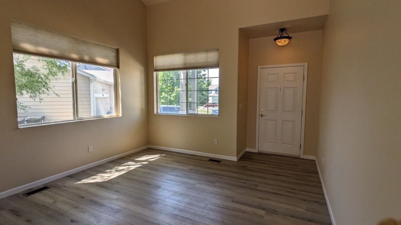 3653 Boot Spur Ct - Photo 4 of 36
