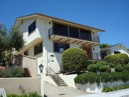 featured image of 483 Belden St