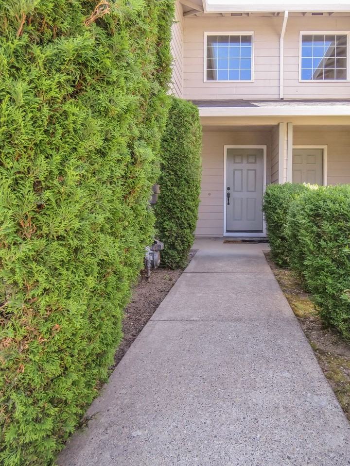 20768 Sw Kinnaman Rd - Photo 2 of 27