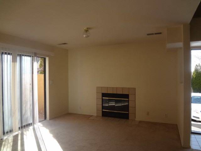 1512 La Charles Dr NE - Photo 3 of 21