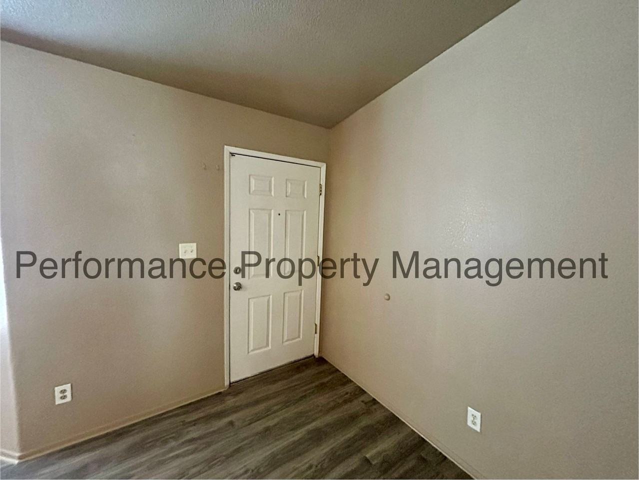 814 Encanto Way - Photo 2 of 19