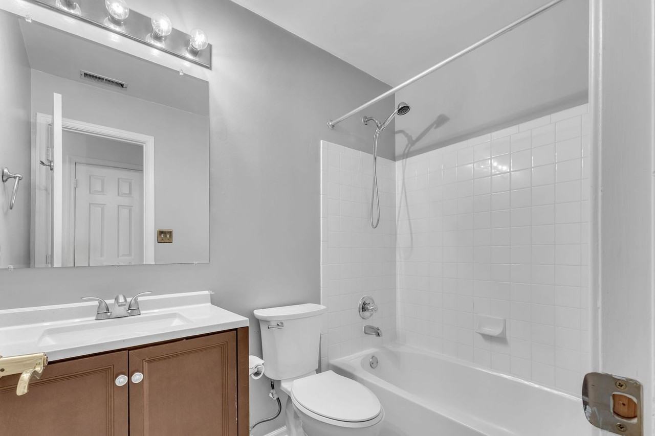 5937 Kirkcaldy Ln - Photo 5 of 38