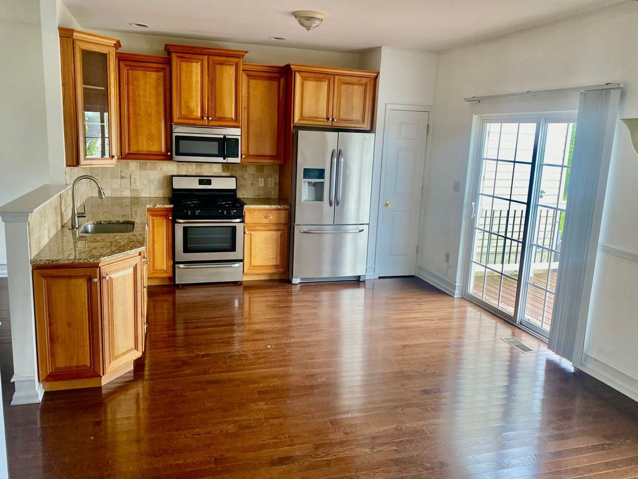 5494 Spring Ridge Dr W - Photo 2 of 17
