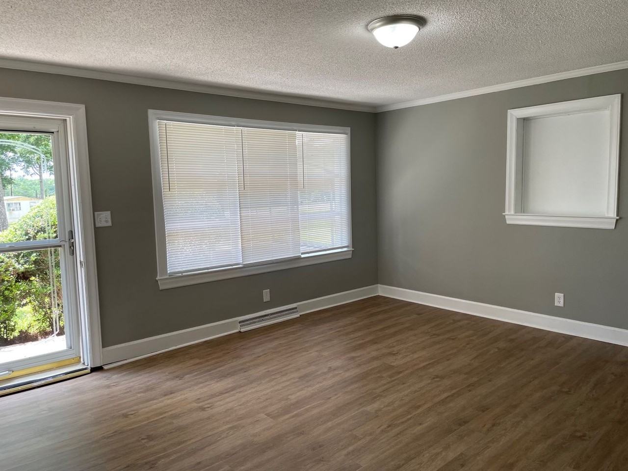 156 Gum St - Photo 3 of 22