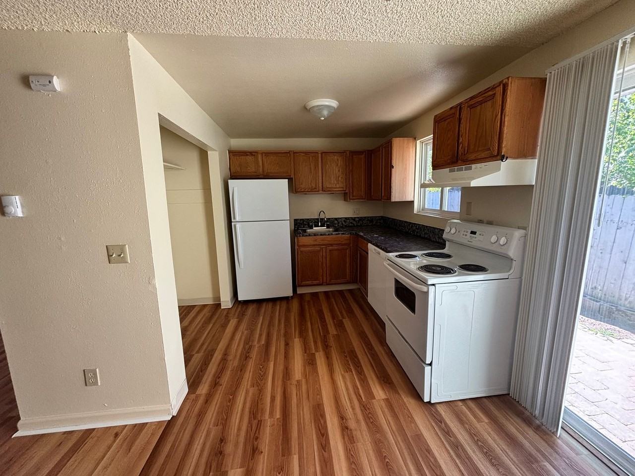 4192 Sw 170th Ave - Photo 2 of 13