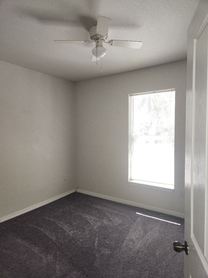 6008 Hemingway Cir - Photo 6 of 8