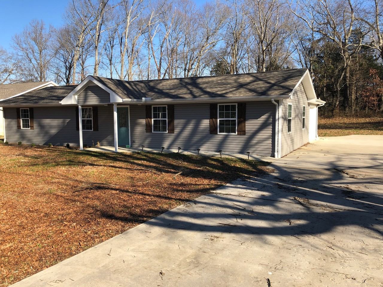 186 Shawna Ln - Photo 2 of 23