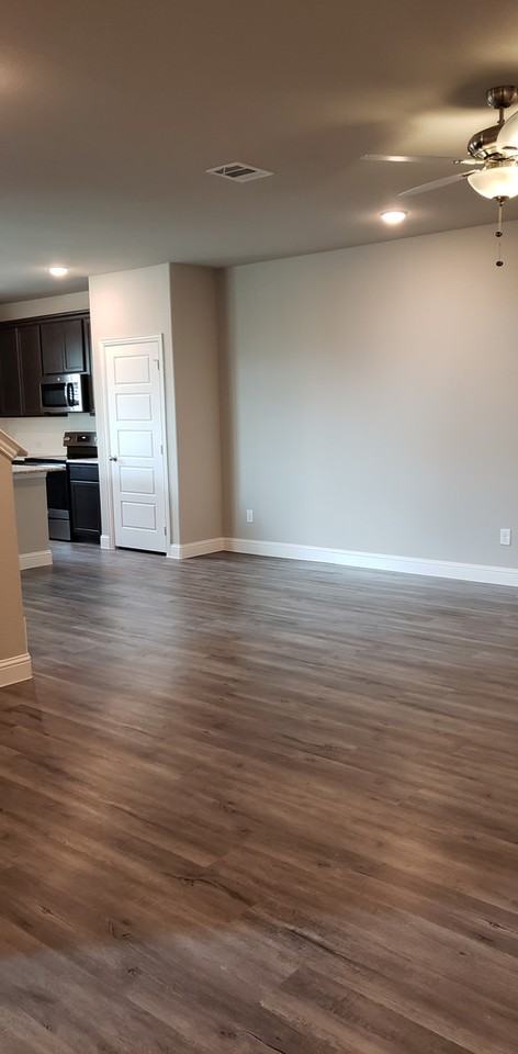 4927 Sanger Circle Dr - Photo 2 of 19