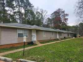 featured image of 1310B Jeannie St