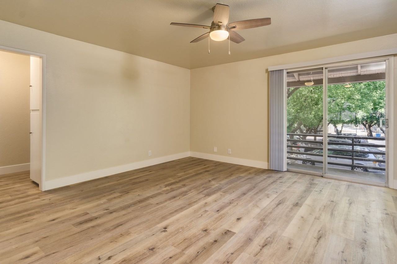 Mountain View Apartments - Photo 4 of 21