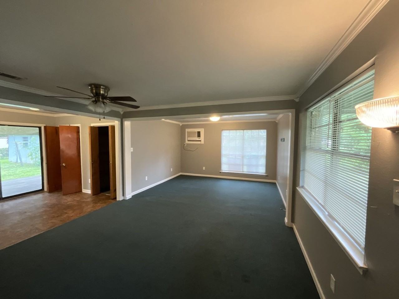 9418 Randall Ave - Photo 2 of 9