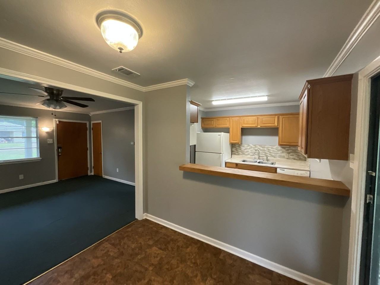 9418 Randall Ave - Photo 3 of 9
