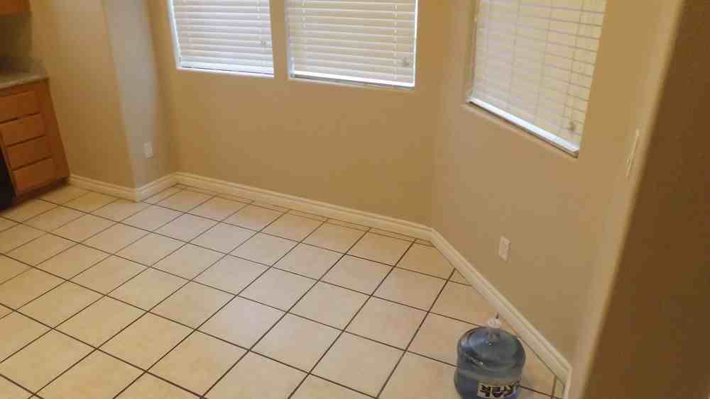 1017 Bannockburn St - Photo 2 of 4