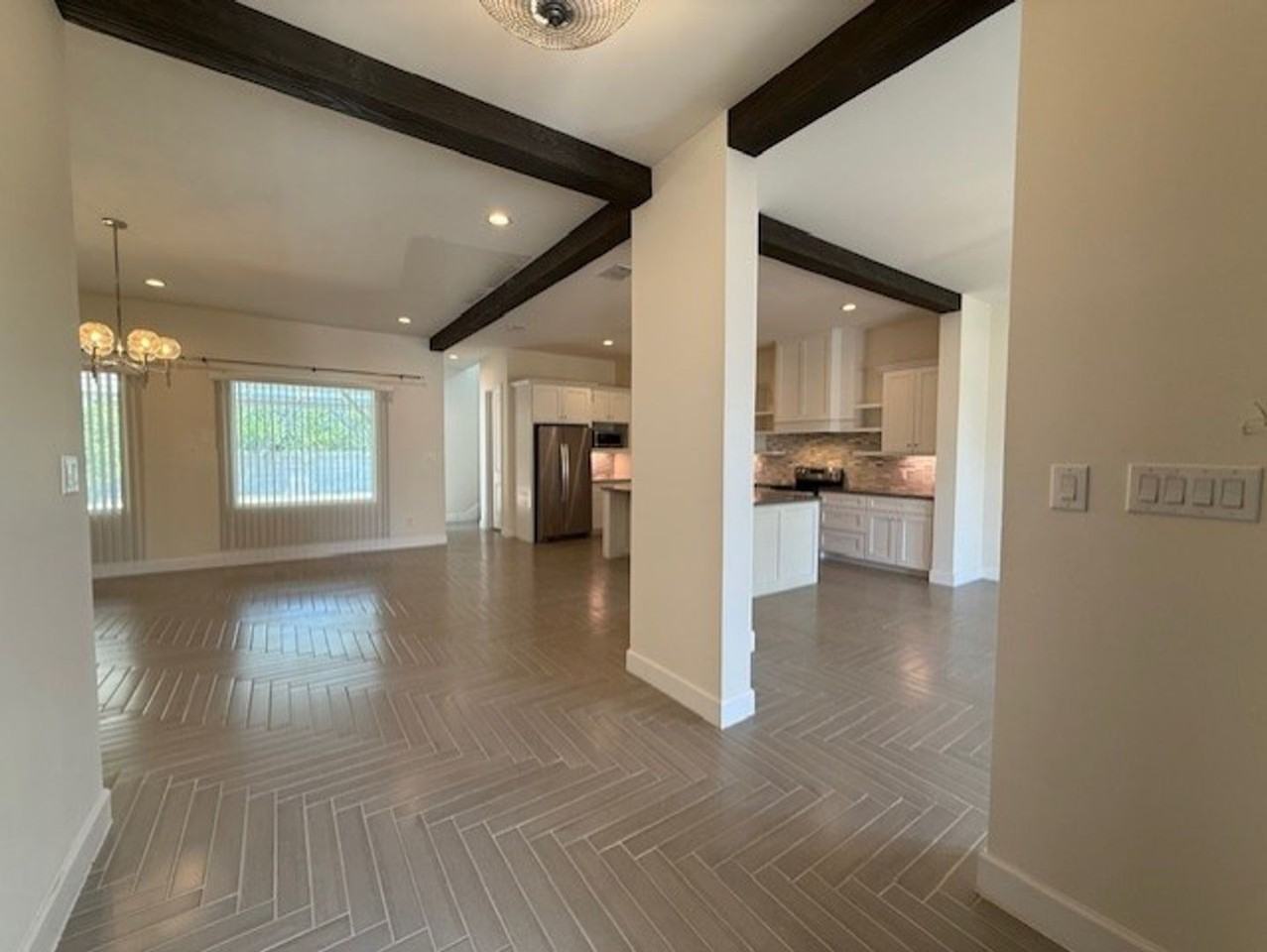 190 Lake Carnegie Ct - Photo 2 of 36