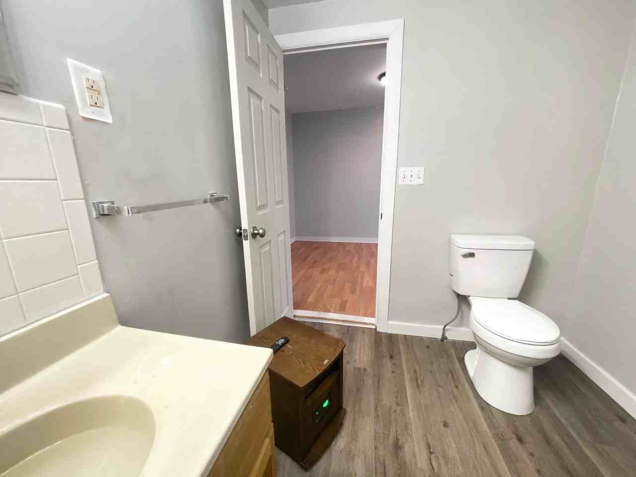 1605 E Butler St - Photo 5 of 26