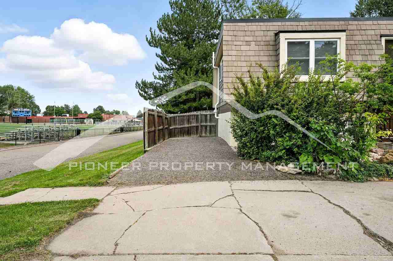 9545 E Chenango Ave - Photo 2 of 23