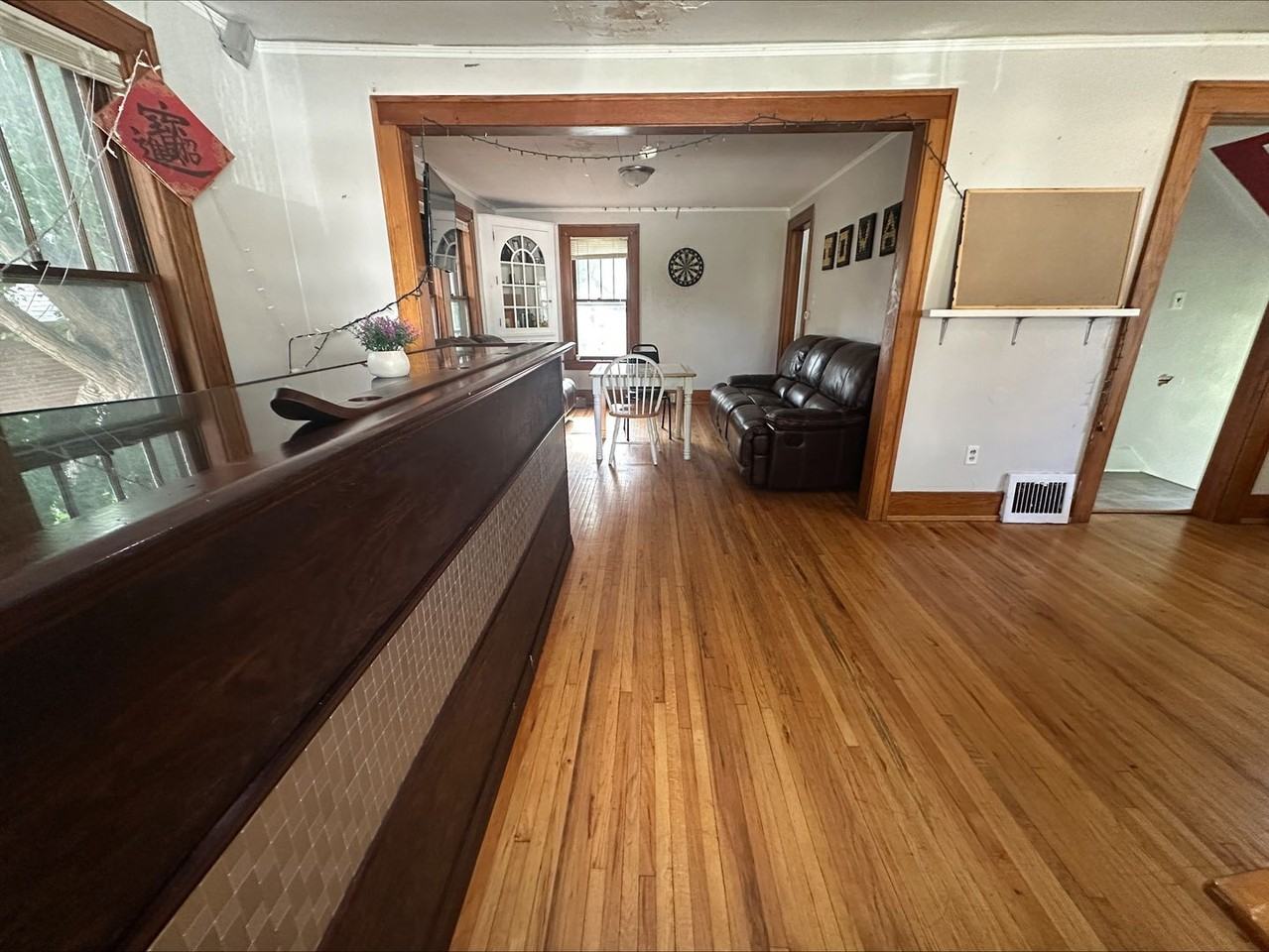 20 Valley Ave - Photo 2 of 8