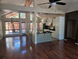 featured image of 3511 S Amanda St