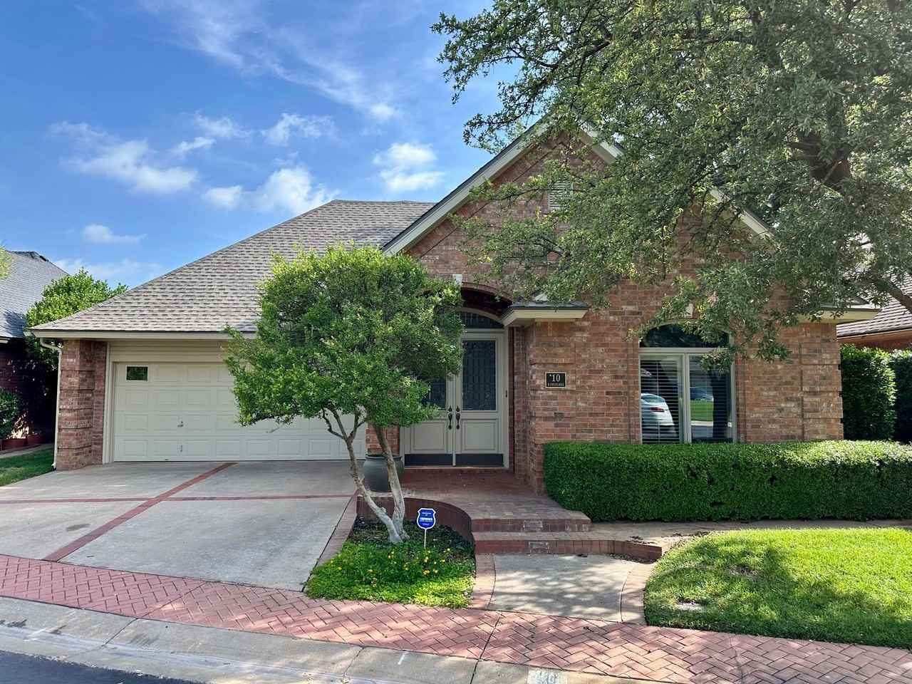 4202 78th St #10 - Photo 2 of 21