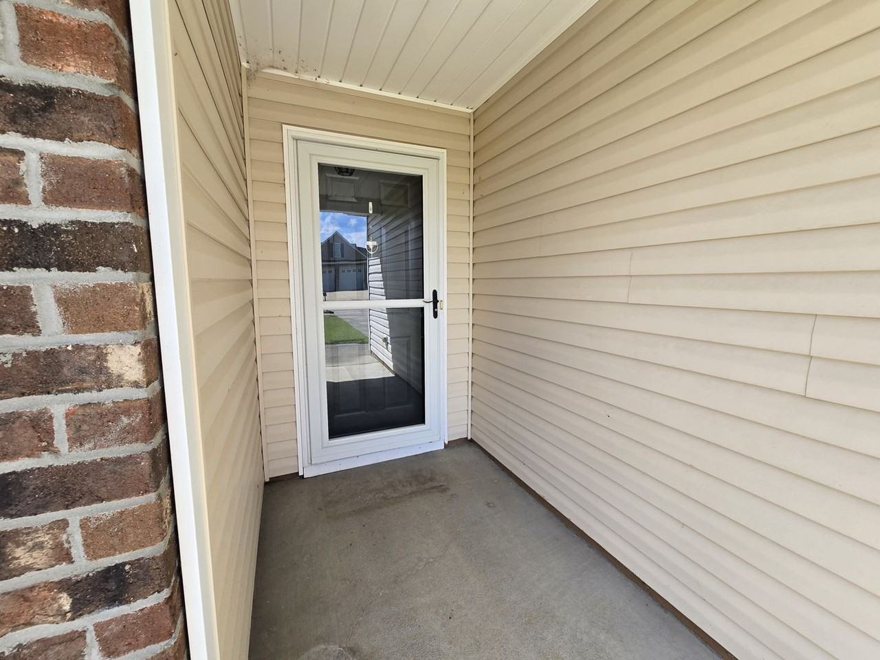 5636 Nessee St - Photo 3 of 24