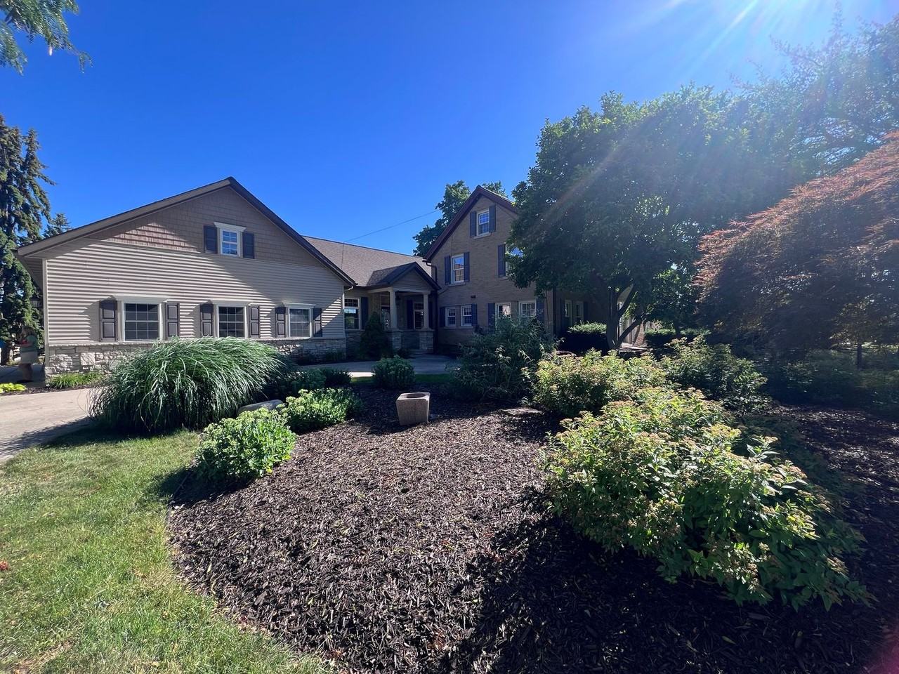 1165 76th St Sw - Photo 3 of 50