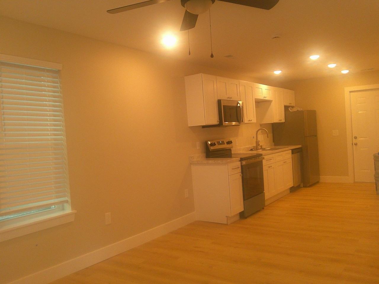 1 Smarr Ct - Photo 3 of 24