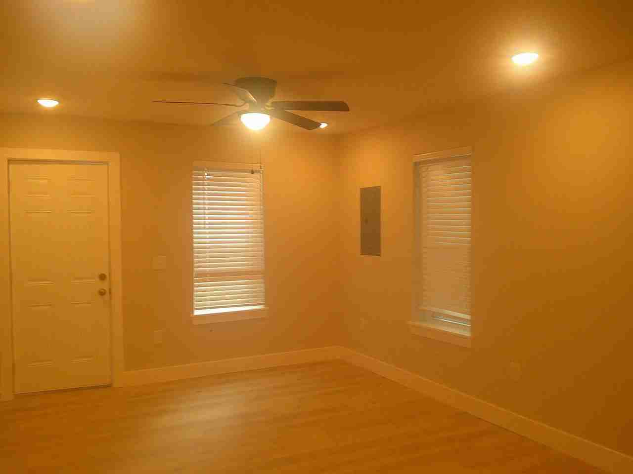 1 Smarr Ct - Photo 5 of 24