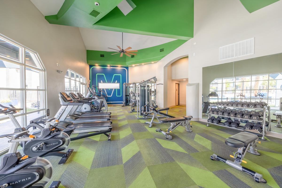2701 N Rainbow Blvd - Photo 5 of 19
