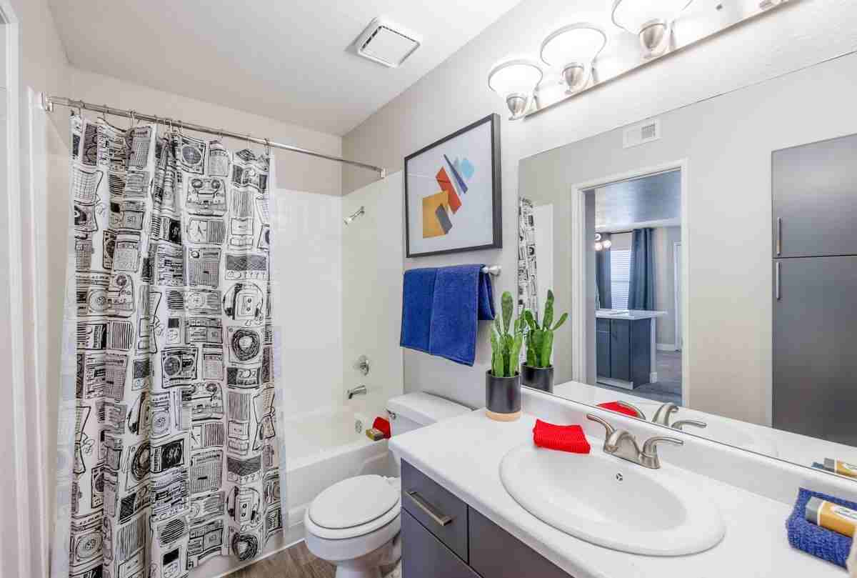 2701 N Rainbow Blvd - Photo 4 of 19