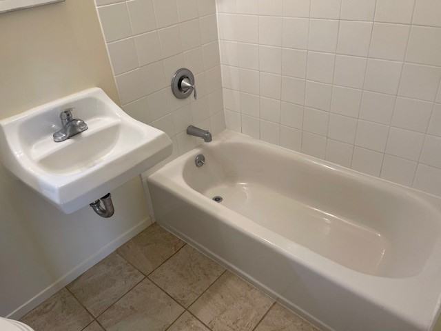 1573 Pershing Drive #B - Photo 3 of 16