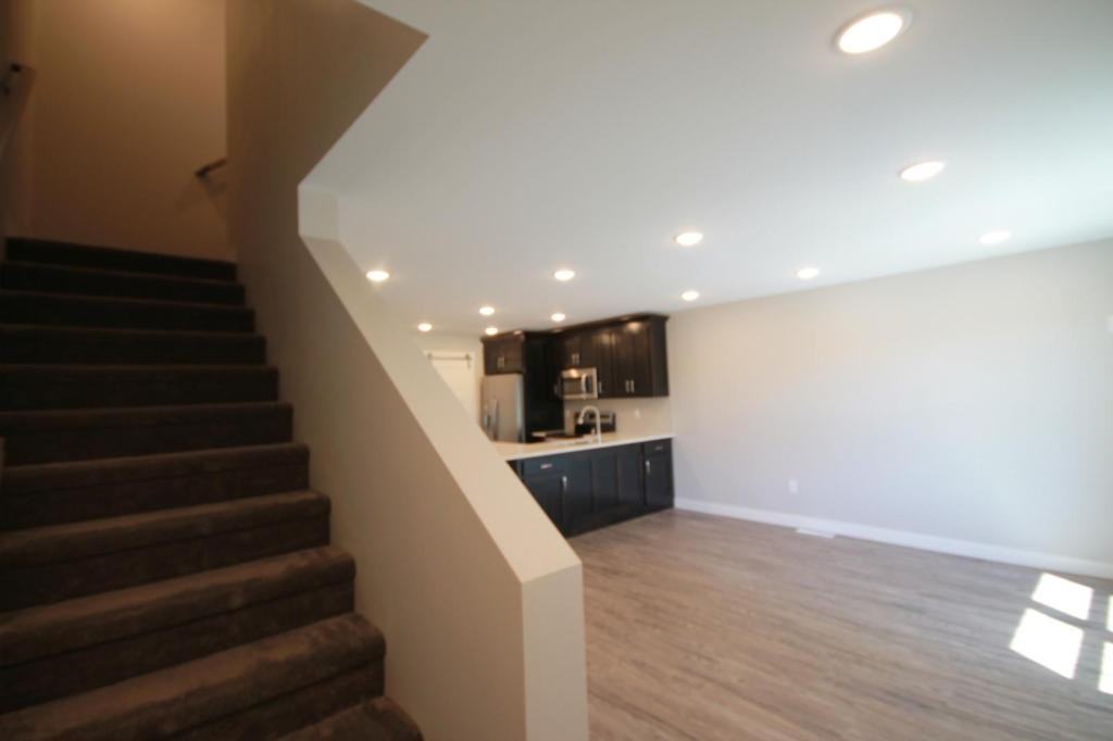 109 N 10th St - Photo 3 of 14