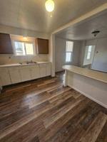 featured image of 6 E Morehead Ave