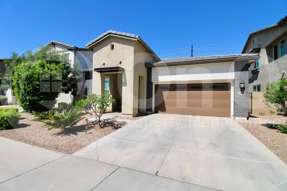 106 N Bay Dr - Photo 3 of 10