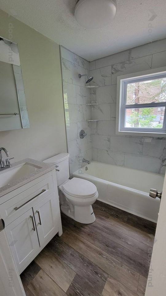 140 Columbus St - Photo 2 of 10