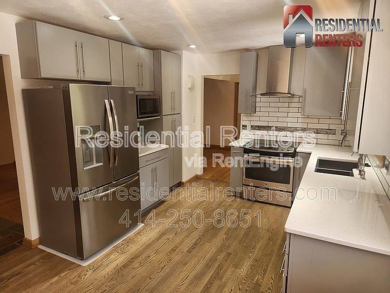 15205 Merrie Cir - Photo 3 of 10