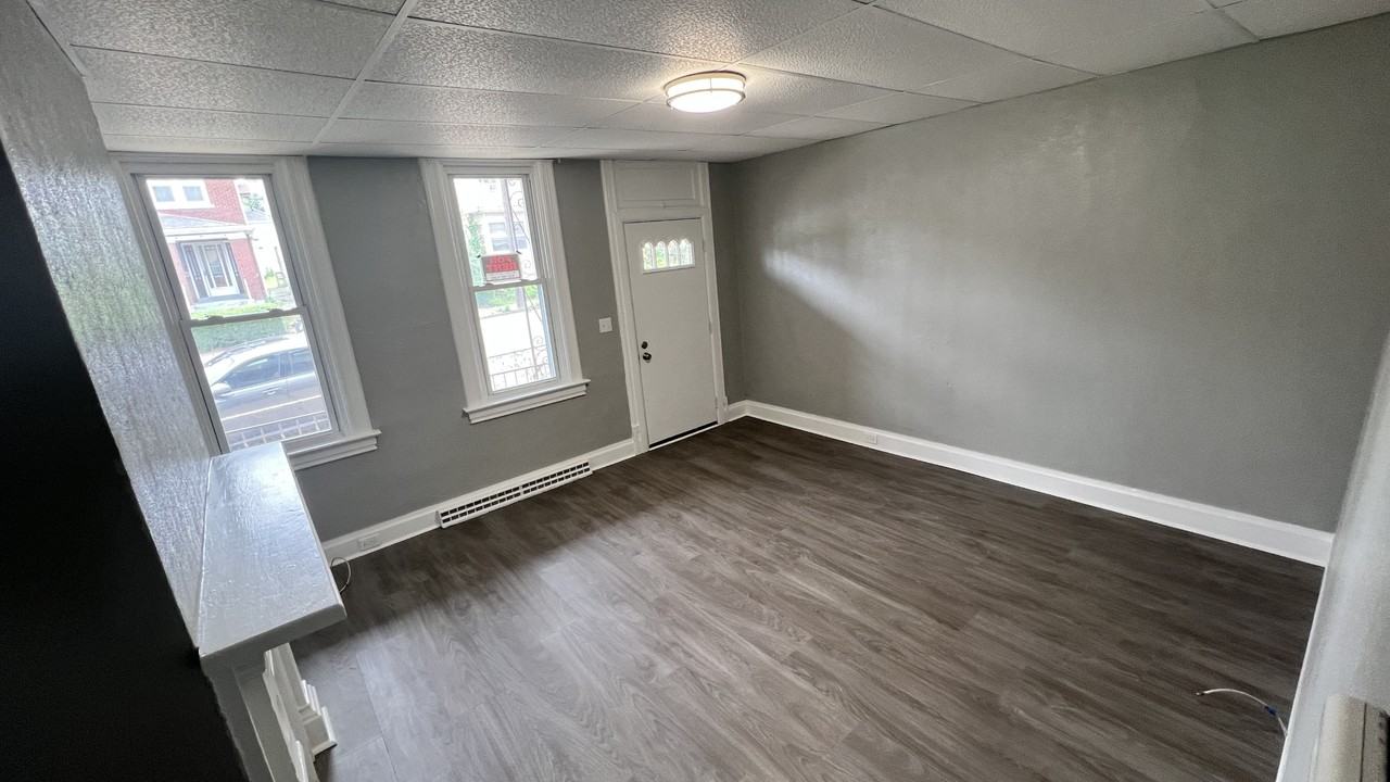 315 E 18th Ave #315E18 - Photo 2 of 12