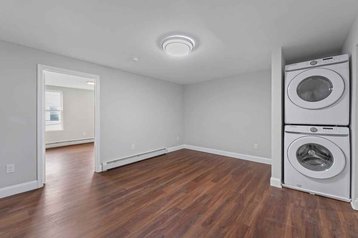 69 2nd St - Photo 4 of 24