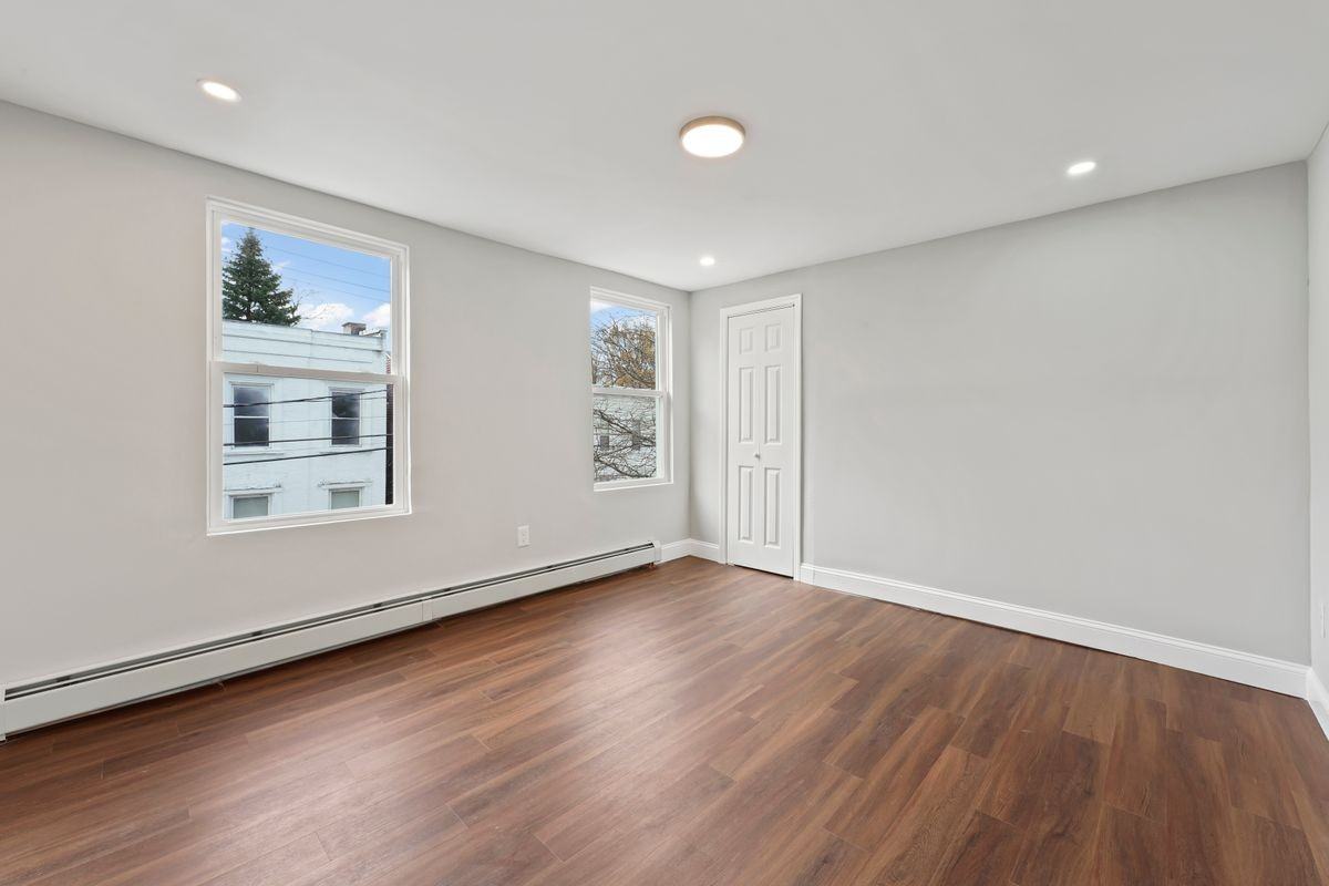 69 2nd St - Photo 6 of 24