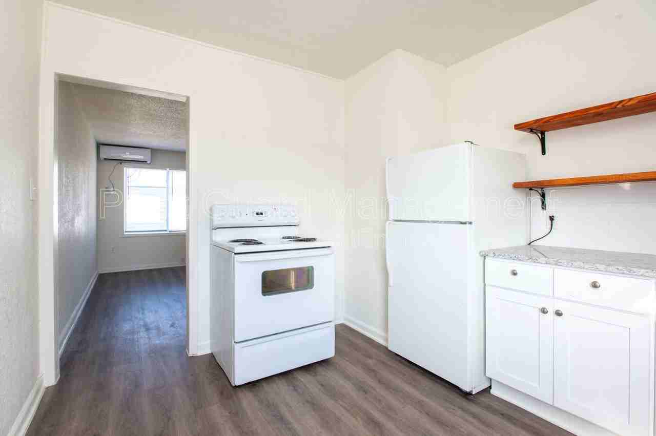 745 S Beverly Dr #745B
