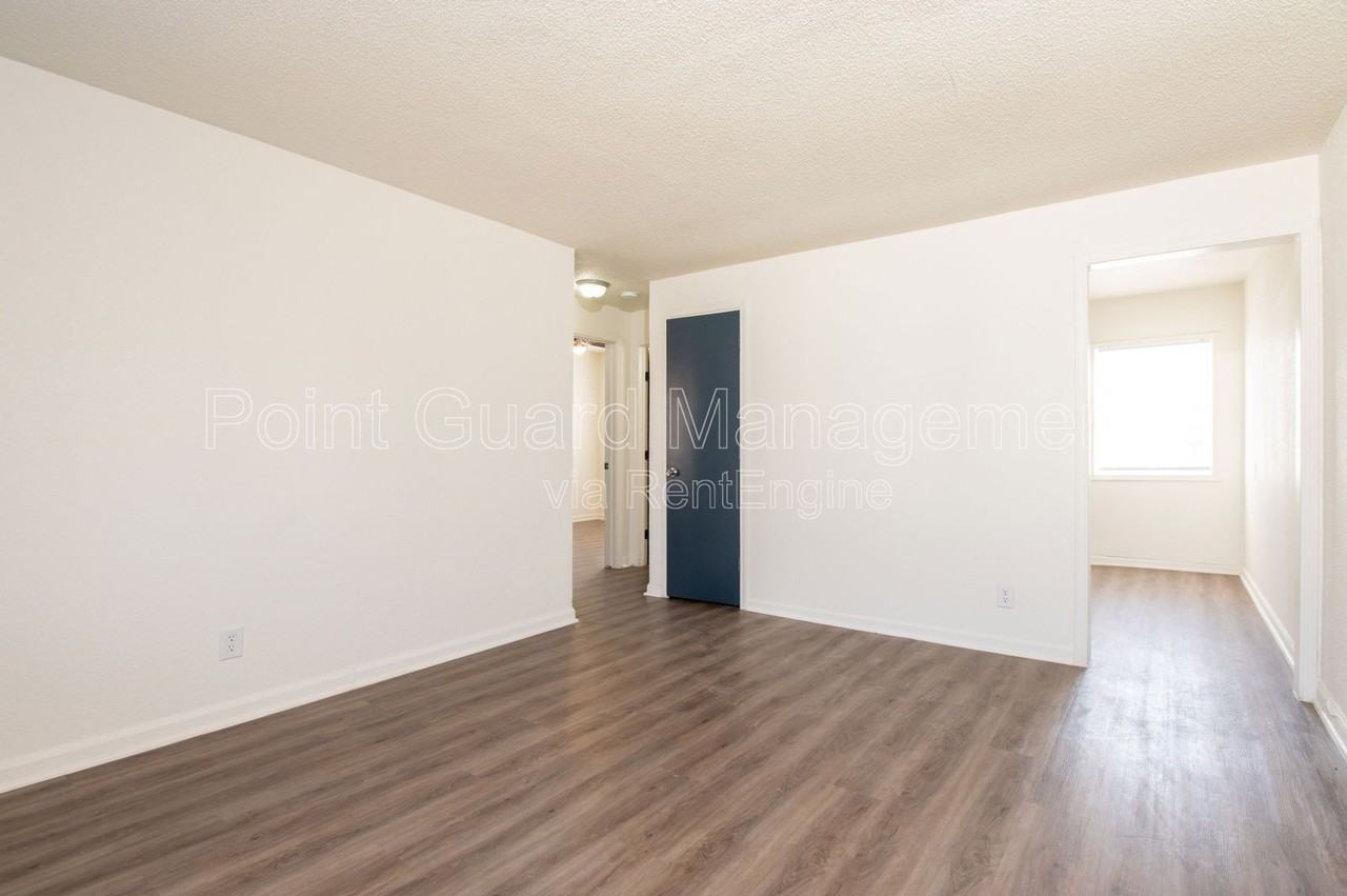 745 S Beverly Dr #745B - Photo 6 of 21