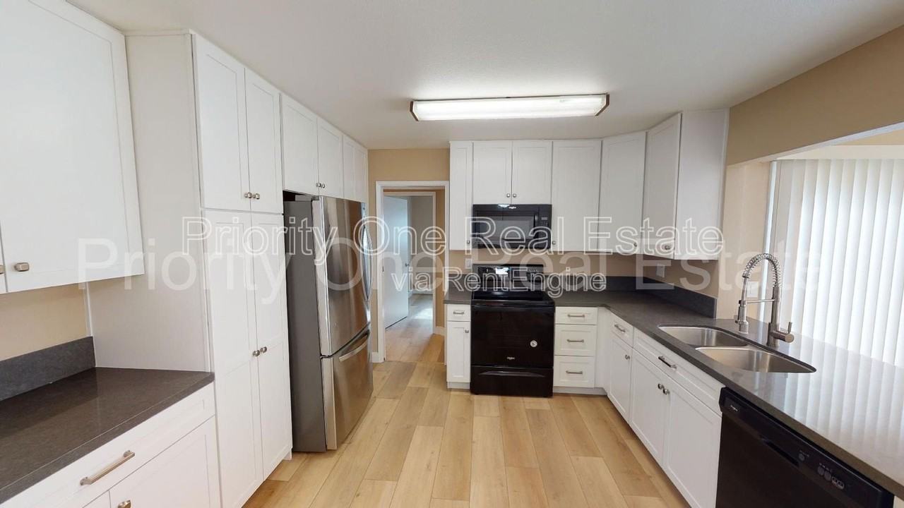 15374 Calle Juanito - Photo 5 of 27