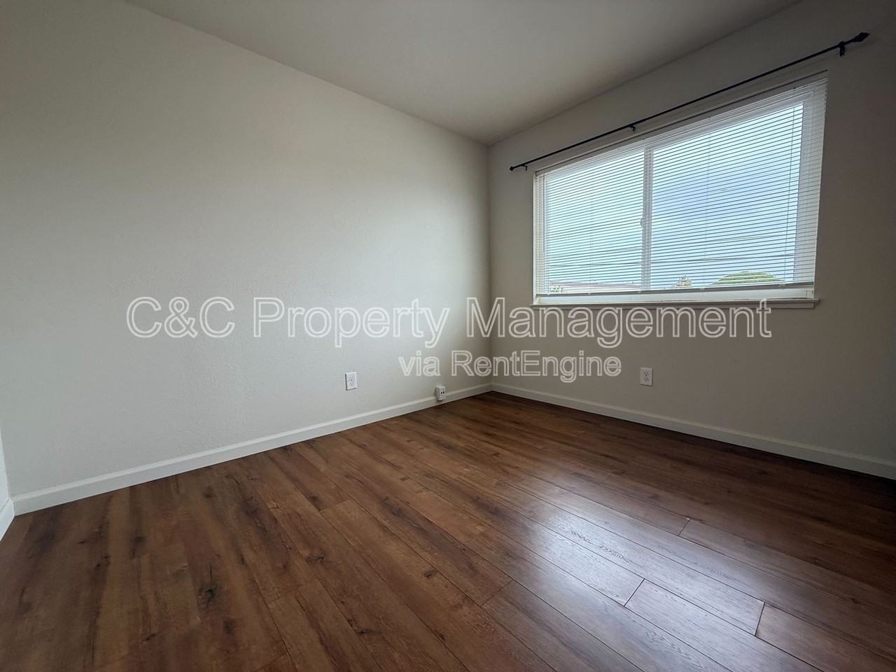 803 Hawthorne St #7 - Photo 7 of 11