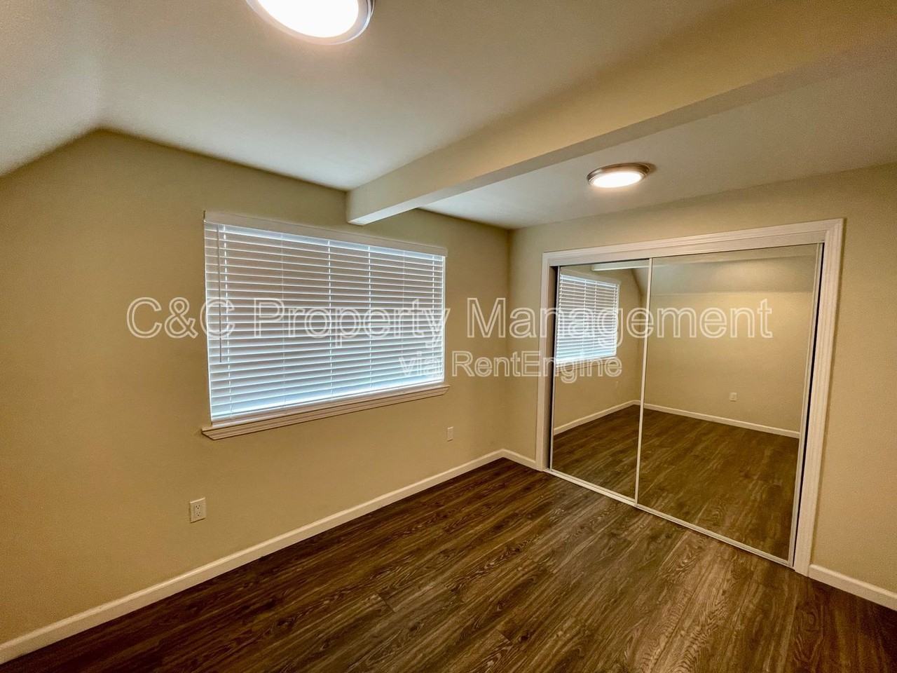 426 Palm Ave #6 - Photo 4 of 6