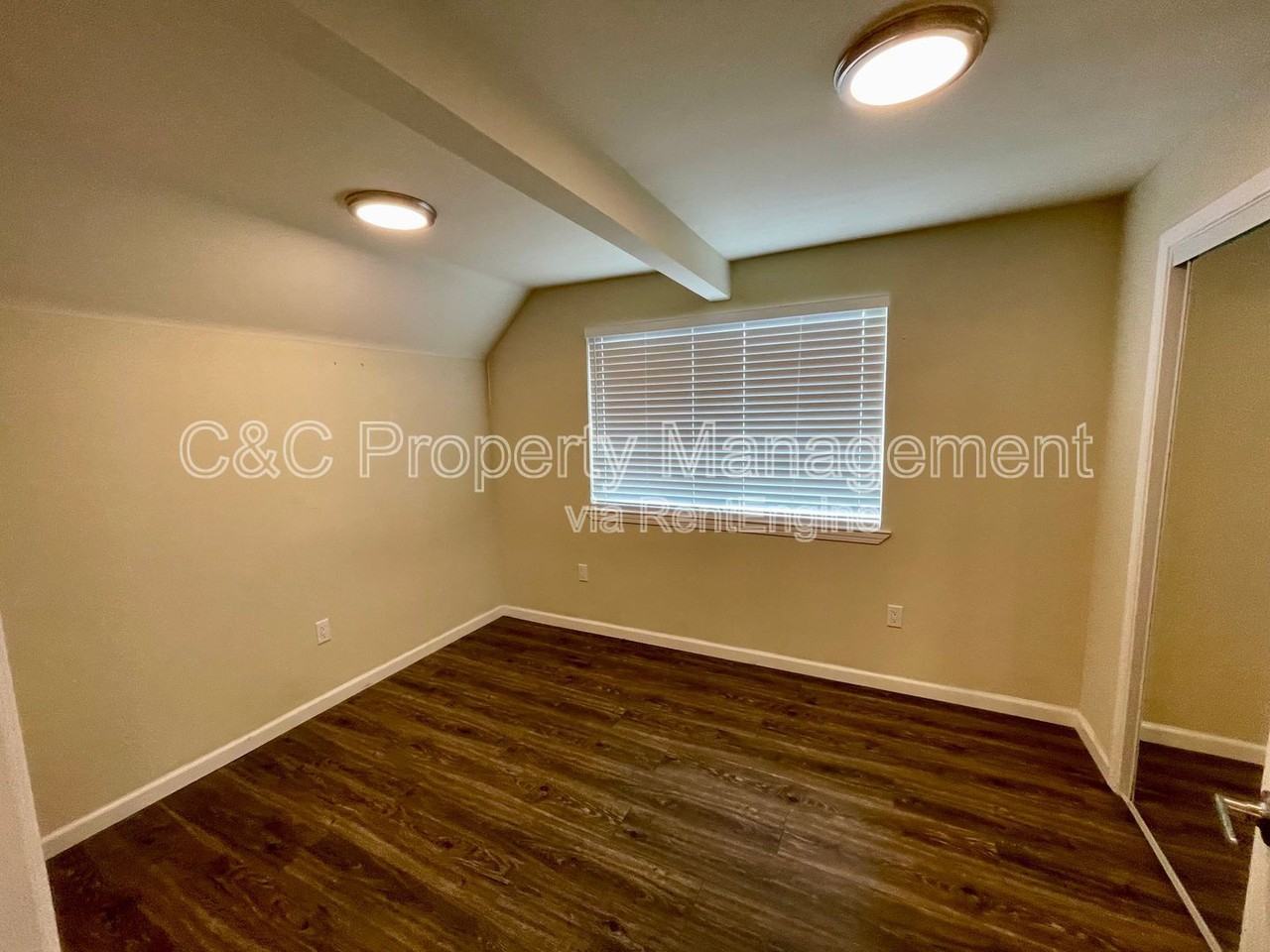 426 Palm Ave #6 - Photo 5 of 6