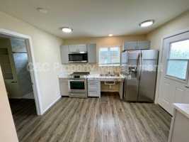 featured image of 426 Palm Ave #6