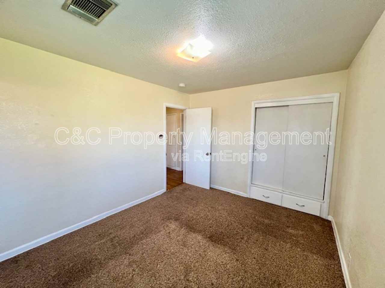 1720 Cherry Ave - Photo 7 of 12